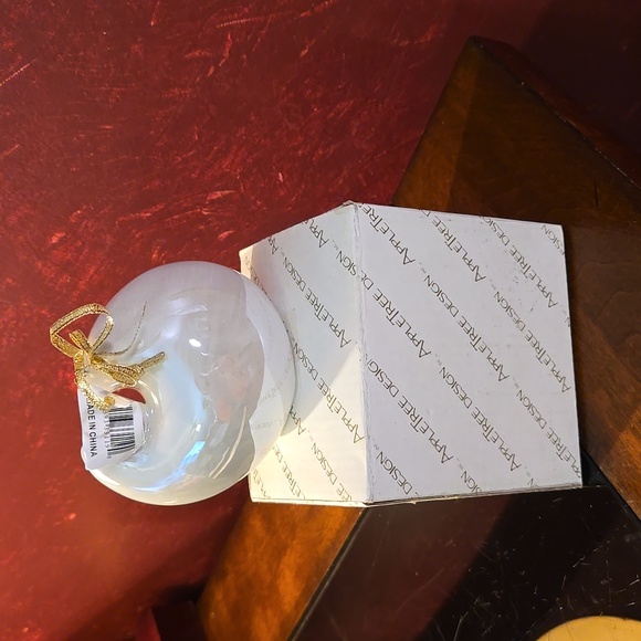 NIB-Appletree Designs-Iridescent Angel Nativity Scene Light Up Holiday Ornament - Picture 5 of 8